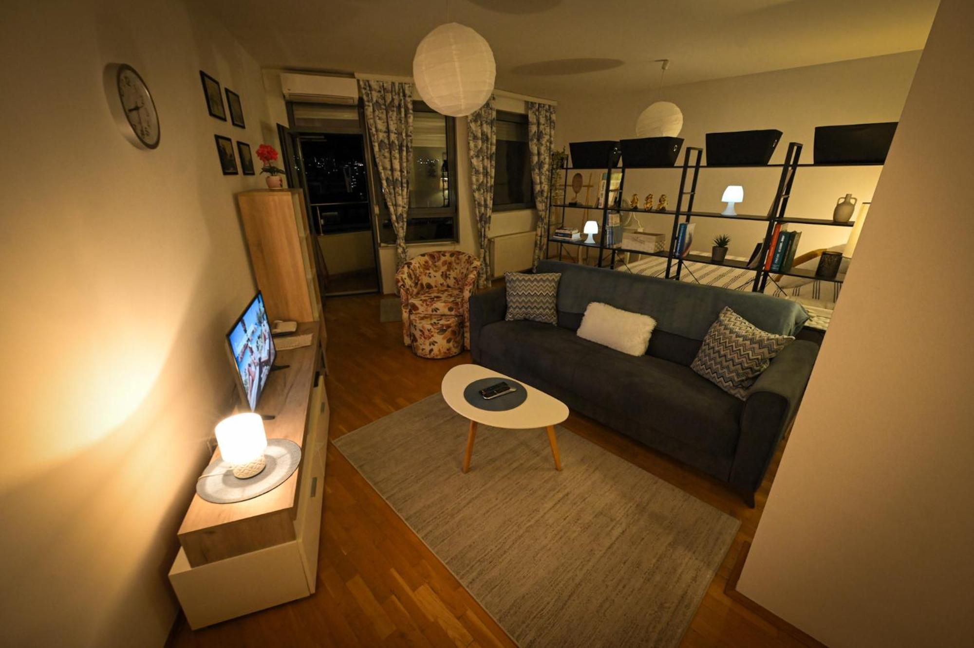 L&B Studio Apartment Pristina Exterior photo
